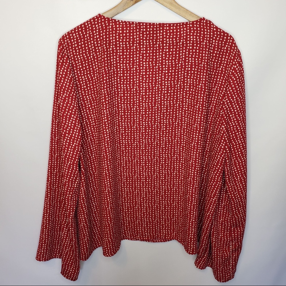 Forever 21 Plus Top Red Geo Print Caged V Neck - Picture 3 of 6